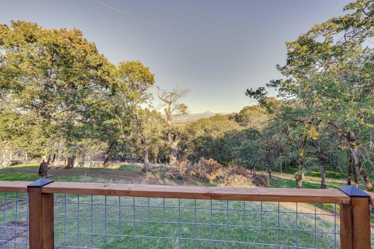 Cozy Central Point Bungalow On Working Winery! Εξωτερικό φωτογραφία