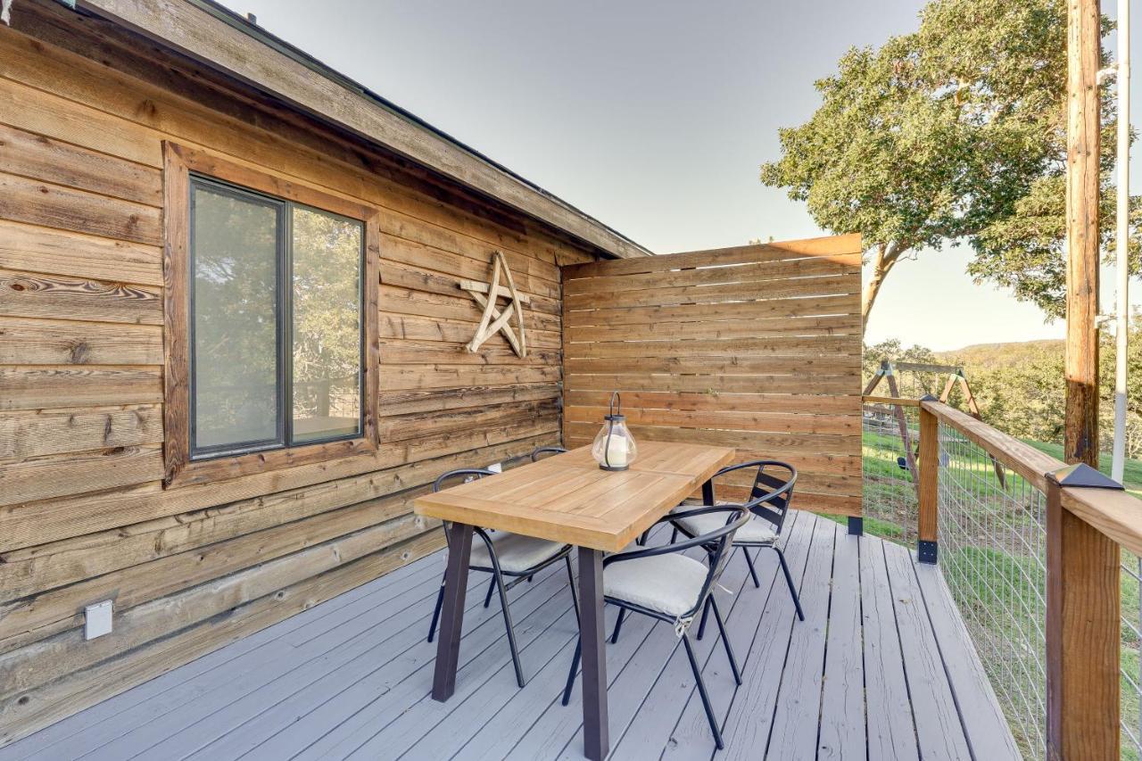 Cozy Central Point Bungalow On Working Winery! Εξωτερικό φωτογραφία